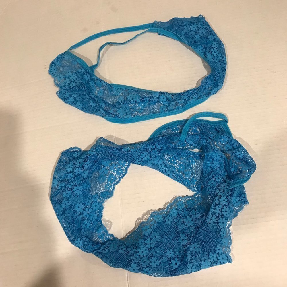 FLORAL LACED LINGERIE SET BRA AND SEMI SHEER THONG PANTY 8/10 NEW